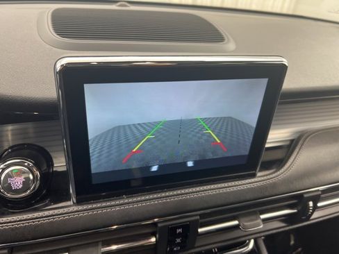 Used 2020 Lincoln Corsair AWD w/ Premium Package image 19