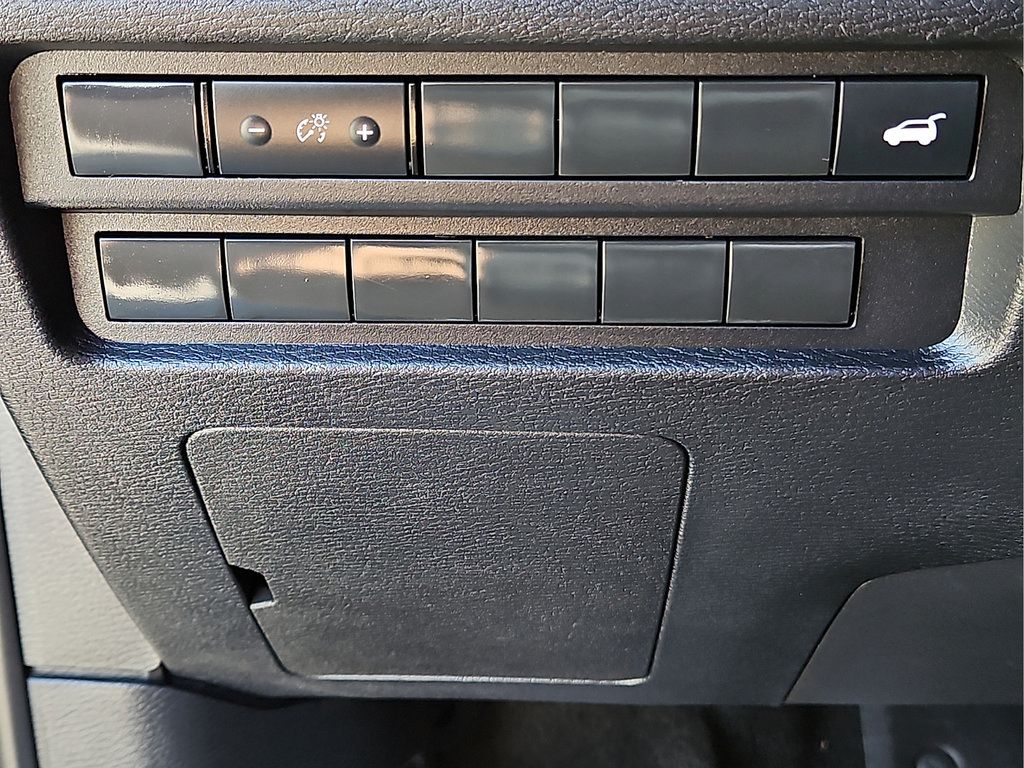 Used 2024 Mitsubishi Outlander AWD image 19