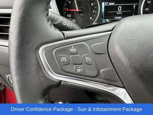 Used 2018 Chevrolet Equinox LT w/ Sun & Infotainment Package image 9