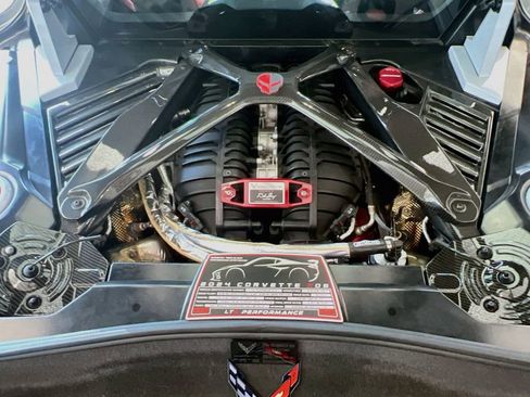 Used 2024 Chevrolet Corvette Z06 RWD image 32