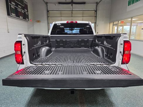 Used 2018 Chevrolet Silverado 1500 LT w/ All Star Edition image 21