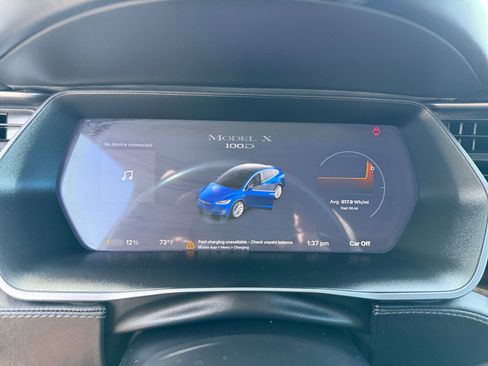 Used 2018 Tesla Model X 100D image 11