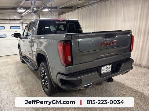 Used 2021 GMC Sierra 1500 AT4 w/ AT4 Value Package AWD/4WD image 5