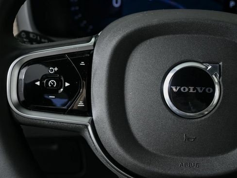 Used 2026 Volvo XC90 B6 Plus w/ Protection Package Premier AWD/4WD image 12