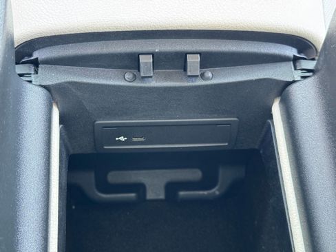 Used 2021 Mercedes-Benz GLS 580 4MATIC image 42