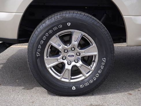 Used 2017 Ford F150 XLT w/ Equipment Group 302A Luxury AWD/4WD image 12
