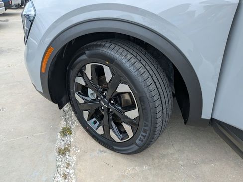 Certified 2023 Kia Sportage X-Line w/ X-Line Premium Package AWD/4WD image 36