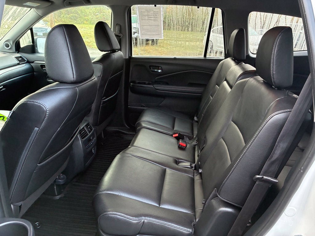 Used 2022 Honda Pilot Special Edition image 13