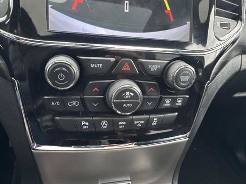 Used 2020 Jeep Grand Cherokee Altitude AWD/4WD image 16