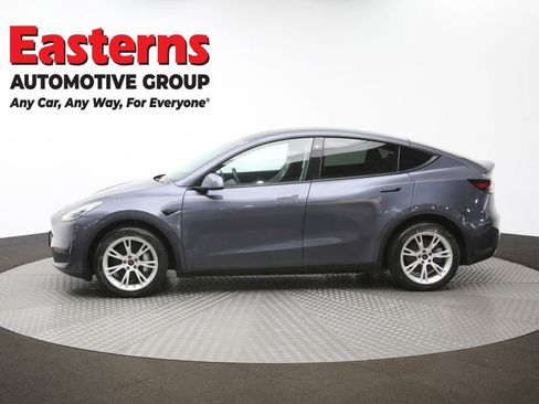 Used 2022 Tesla Model Y Long Range image 57