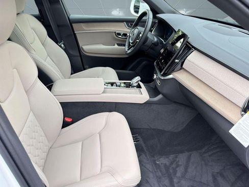 New 2026 Volvo XC90 B6 Plus w/ Protection Package AWD/4WD image 30