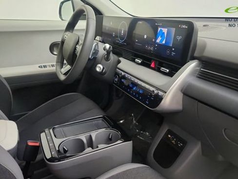 Used 2025 Hyundai Ioniq 5 SE RWD image 21