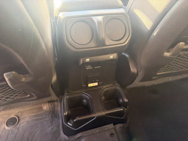 Used 2019 Jeep Wrangler Unlimited Rubicon AWD/4WD image 17