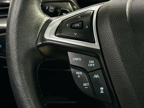 Used 2020 Ford Edge Titanium w/ Equipment Group 301A image 22