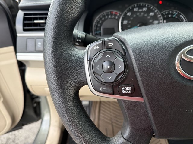 Used 2014 Toyota Camry LE FWD image 12