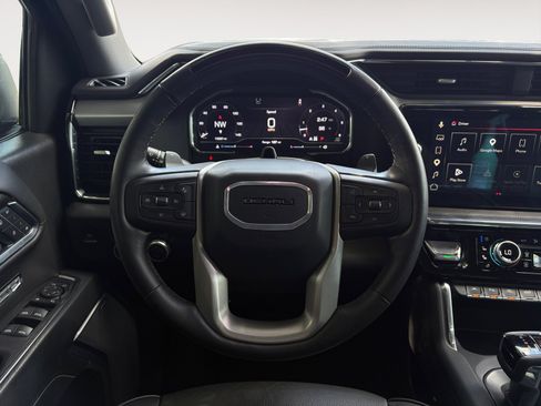 Used 2025 GMC Sierra 1500 Denali AWD/4WD image 12