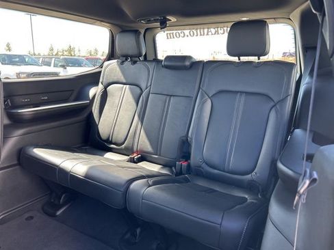 New 2026 Jeep Grand Wagoneer Limited AWD/4WD image 17