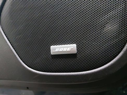 Used 2019 GMC Acadia SLT image 31