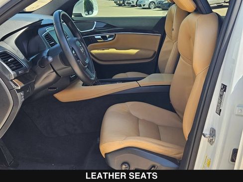 Used 2018 Volvo XC90 T6 Momentum w/ Convenience Package AWD/4WD image 11