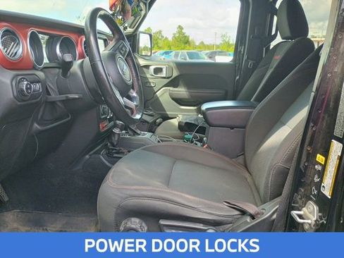 Used 2021 Jeep Gladiator Rubicon AWD/4WD image 13