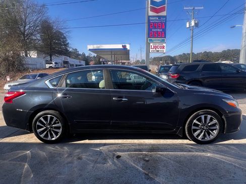 Used 2016 Nissan Altima 2.5 SV image 7