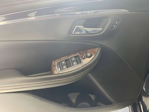 Used 2014 Chevrolet Impala LT FWD image 21
