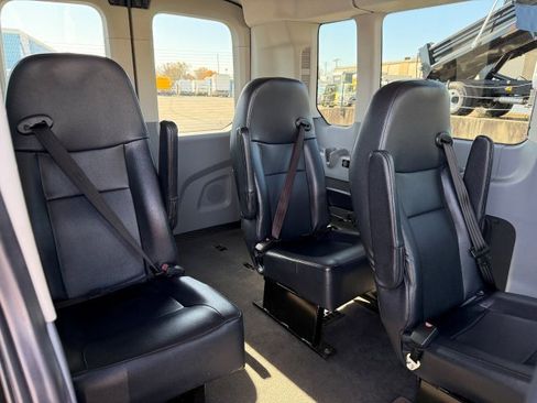 Used 2019 Ford Transit 350 XLT image 14