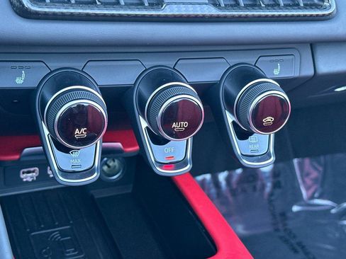 Certified 2021 Audi R8 V10 performance image 20