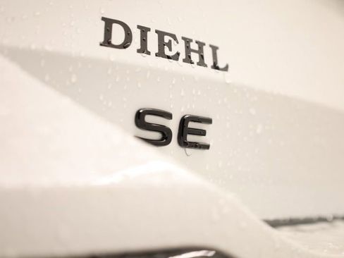 New 2026 Volkswagen Tiguan SE R-Line AWD/4WD image 38