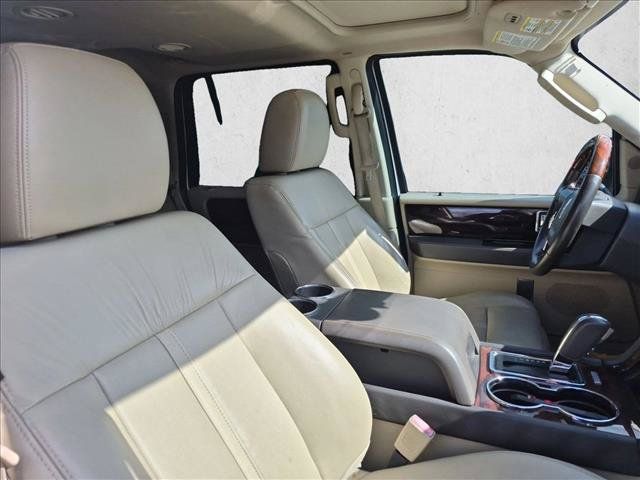 Used 2015 Lincoln Navigator 2WD w/ Equipment Group 101A Reserve image 12