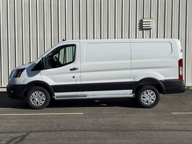 Certified 2025 Ford Transit 250 Low Roof w/ Exterior Upgrade Package RWD image 3