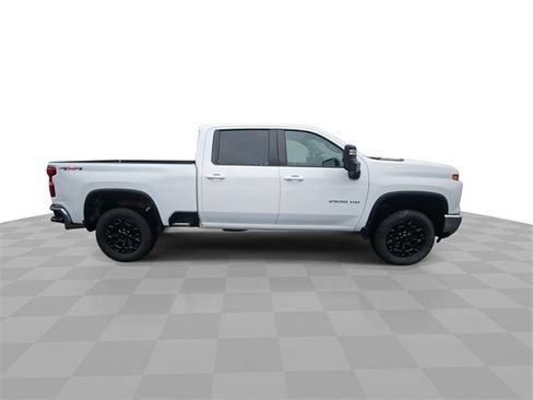Certified 2024 Chevrolet Silverado 2500 LT w/ All Star Edition image 9