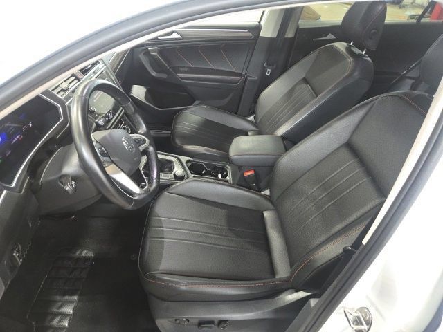 Used 2024 Volkswagen Tiguan Wolfsburg Edition AWD/4WD image 11