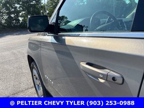 Used 2019 Chevrolet Tahoe LT RWD image 10