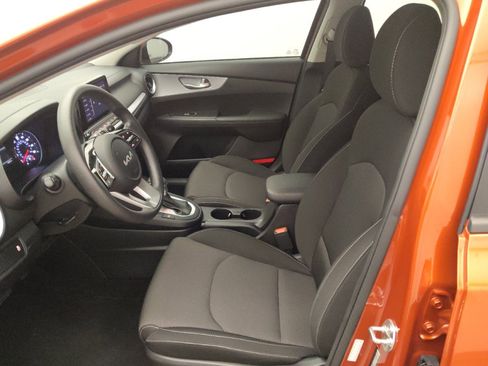 Used 2023 Kia Forte LXS FWD image 17