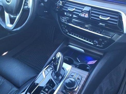 Used 2023 BMW 530i xDrive w/ Executive Package AWD/4WD image 7
