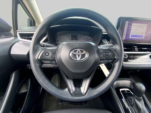 Used 2024 Toyota Corolla LE FWD image 6