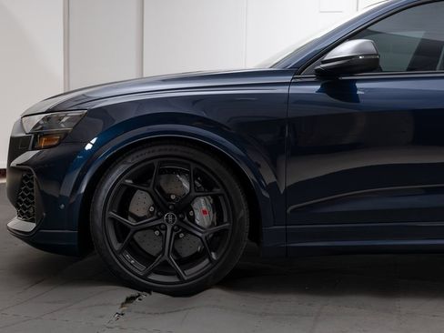 Used 2025 Audi RS Q8 performance image 50