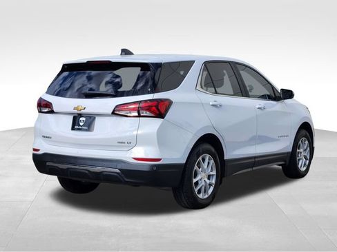 Used 2024 Chevrolet Equinox LT AWD/4WD image 9