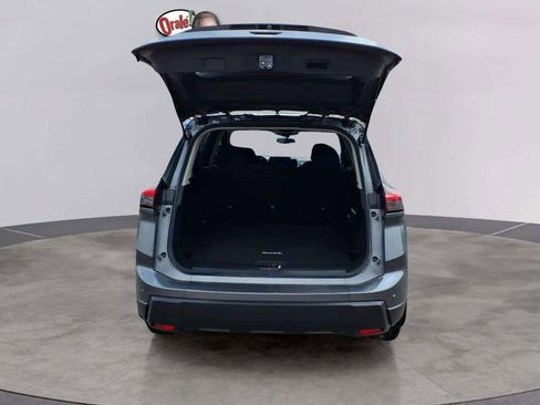 Used 2025 Nissan Rogue S FWD image 19