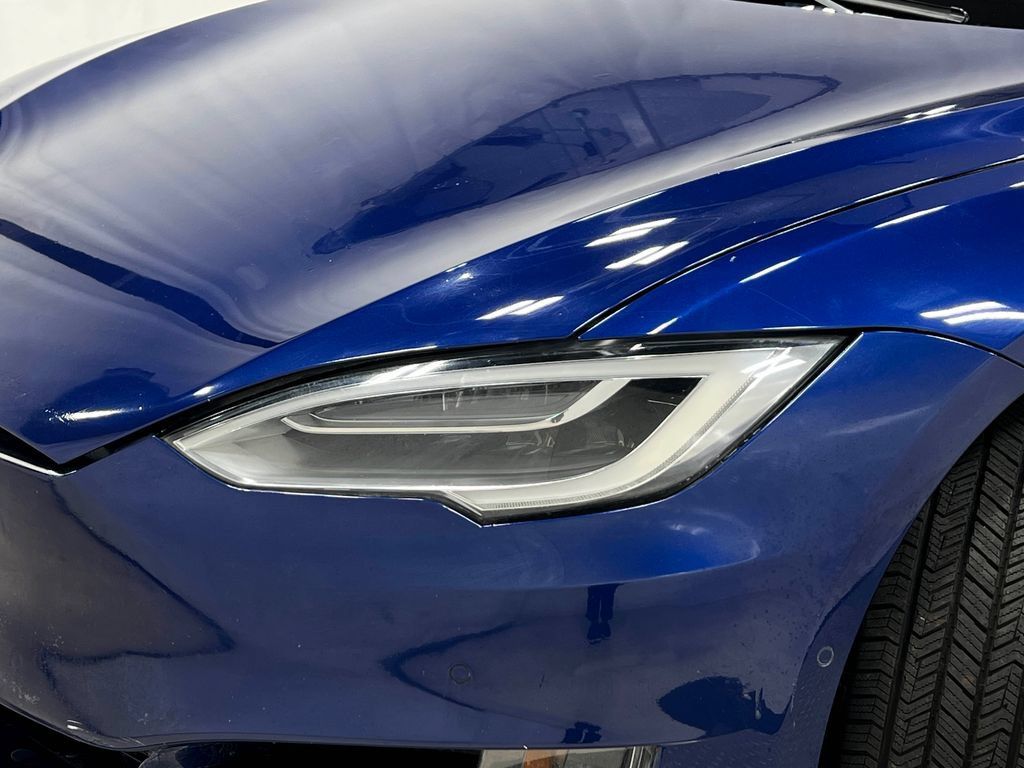Used 2016 Tesla Model S 70D AWD/4WD image 32