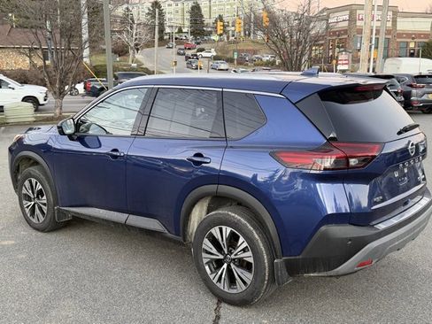 Used 2021 Nissan Rogue SV w/ Premium Package image 7