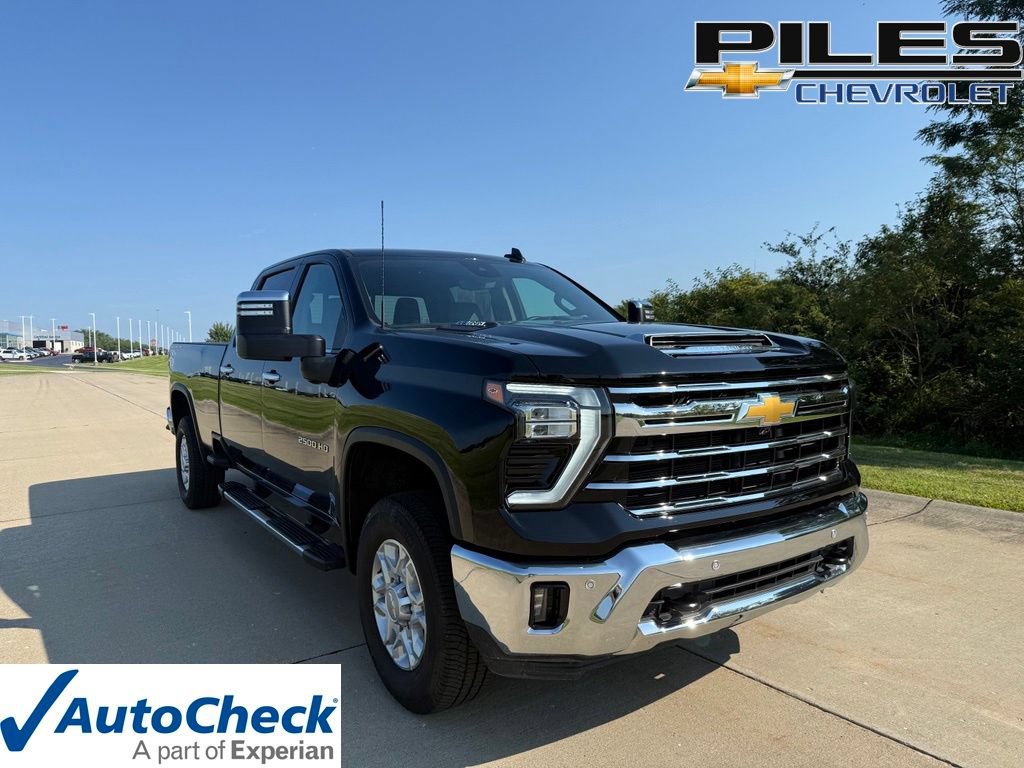 Used 2026 Chevrolet Silverado 2500 LTZ w/ LTZ Premium Package AWD/4WD image 1