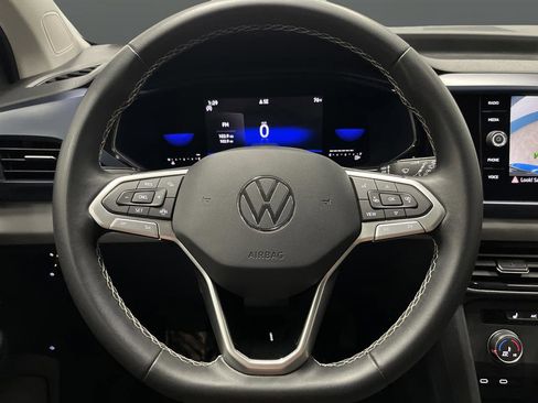 Used 2022 Volkswagen Taos SE FWD image 14