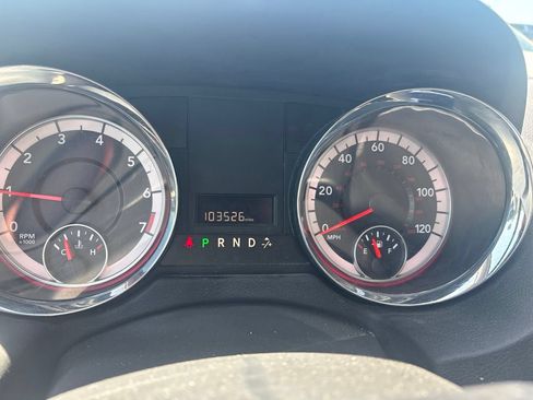Used 2016 Dodge Grand Caravan American Value Package w/ UConnect Hands-Free Group FWD image 2