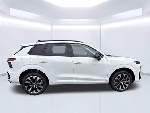 New 2026 Audi Q3 quattro 2.0T AWD/4WD image 6