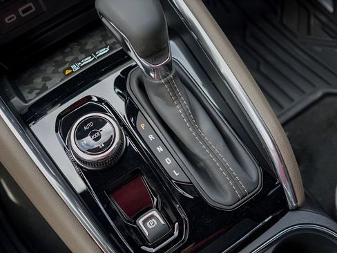 New 2026 GMC Canyon Denali image 14