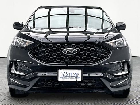 Certified 2024 Ford Edge ST-Line AWD/4WD image 3