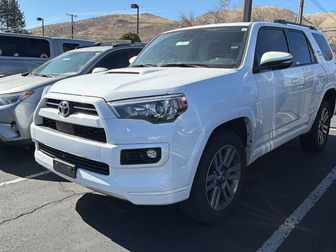 Used 2023 Toyota 4Runner TRD Sport w/ Technology Package image 3