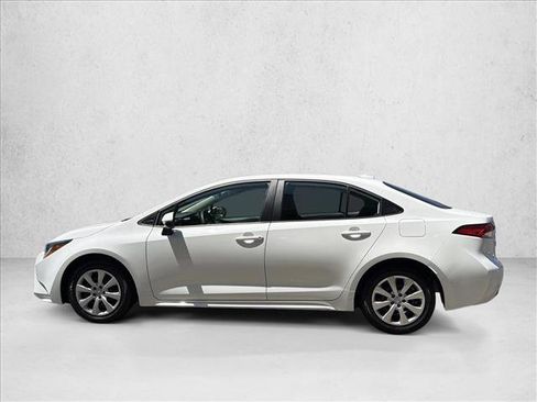 Used 2024 Toyota Corolla LE FWD image 8